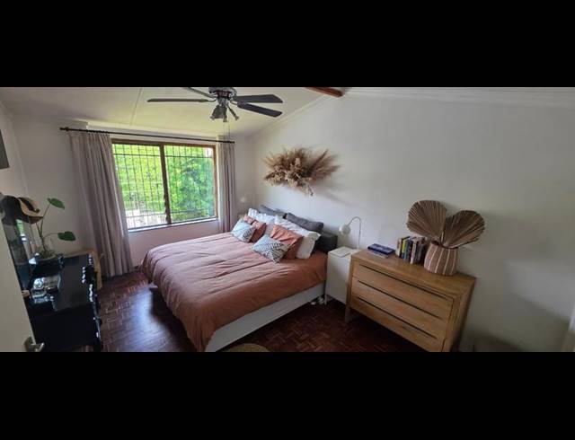 2 BEDROOM PROPERTY TO RENT IN LYNNWOOD MANOR